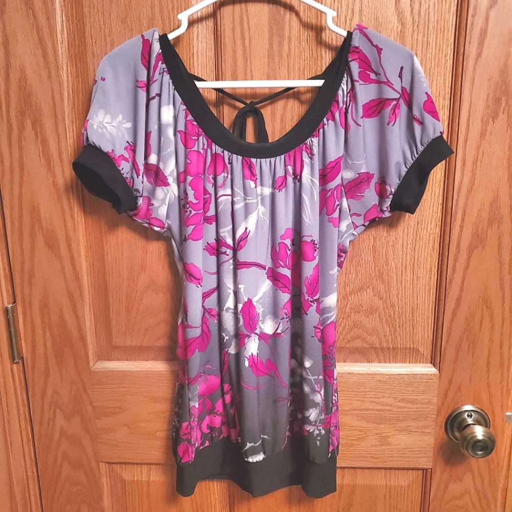 Floral dressy shirt M